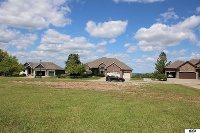 Welcome to Iron Horse-an exceptional community perfectly - photo 6