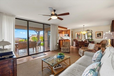 This beautifully appointed 1-bedroom, 2-bathroom condo offers - photo 3