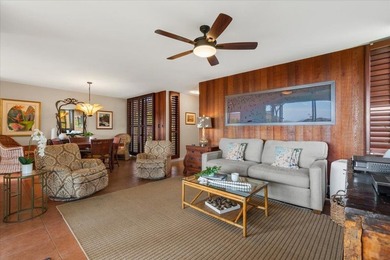This beautifully appointed 1-bedroom, 2-bathroom condo offers - photo 8