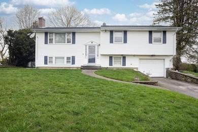 A well-proportioned home offering a flexible layout and room to - photo 1