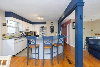 A well-proportioned home offering a flexible layout and room to - photo 5