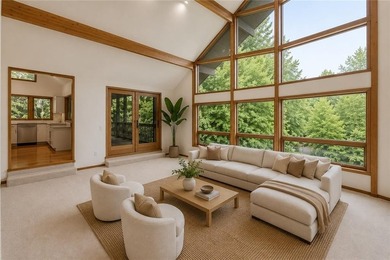 Gorgeous custom-built Lindal Cedar home offering 3 bedrooms and - photo 6