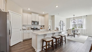 BRAND NEW CONSTRUCTION! The Bristol floor plan a stunning new - photo 6