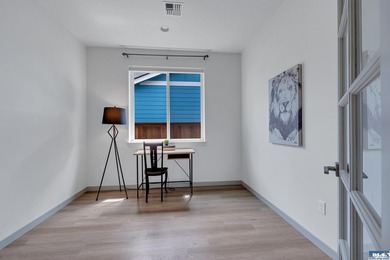 If you want low-maintenance, comfort and convenience, take a - photo 13