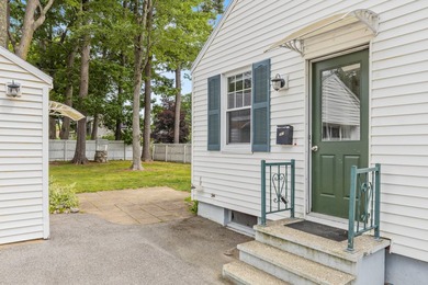 Thoughtfully updated and full of character, this classic North - photo 21