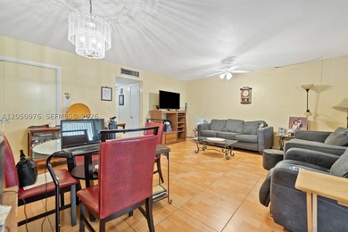 Welcome to sought-after Green Hills, one of the area's most - photo 22