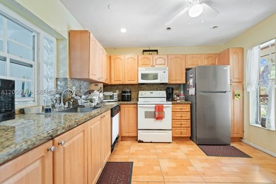 Welcome to sought-after Green Hills, one of the area's most - photo 24