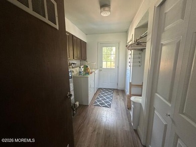 Spacious bi-level in Brick Township. Upstairs you will find a - photo 24