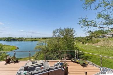 Open 7/15 from 5-7 Relax everyday while overlooking picturesque - photo 6
