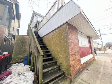 Mixed-use corner commercial property available for a cash buyer - photo 5
