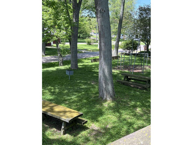 Three lots in a Lakefront community. With a 2 car Garage, EZ - photo 6