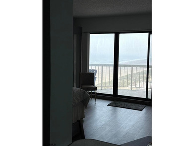 Welcome to easy coastal living in this spacious south-side - photo 9