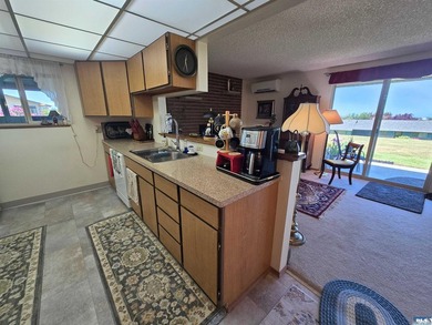 2-bedroom Condo available in the Dominion Terrace 55+ community - photo 16