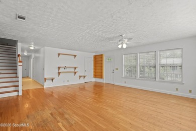 Tucked away in the desirable Mid South Established neighborhood - photo 18