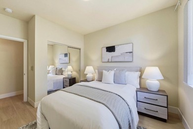 Stunning top-floor penthouse end-unit in the heart of Sunnyvale! - photo 20