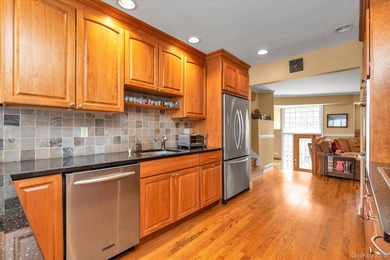 Updated 4-bedroom, 2.5-bath split-level home in Oceanside - - photo 8