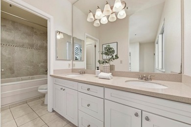 Stunning top-floor penthouse end-unit in the heart of Sunnyvale! - photo 30