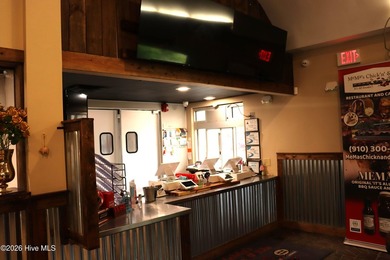 This beautifully renovated 7900 square foot restaurant facility - photo 31