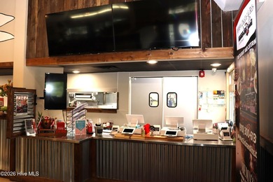 This beautifully renovated 7900 square foot restaurant facility - photo 32
