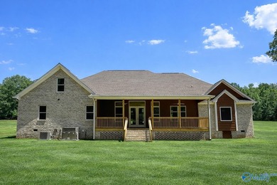 LAKE HOUSE and new construction sitting in one of Scottsboro's - photo 4