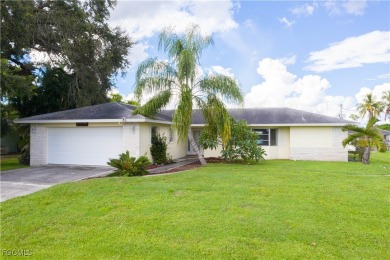 Caloosahatchee River Home For Sale in Fort Myers Florida