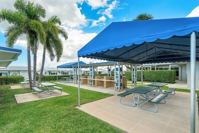 Welcome to your slice of paradise in Palm Beach Leisureville! - photo 41