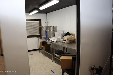 This beautifully renovated 7900 square foot restaurant facility - photo 44