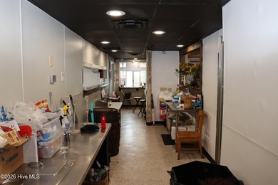 This beautifully renovated 7900 square foot restaurant facility - photo 46