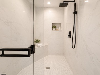 Turnkey investment opportunity with stunning water views and - photo 7