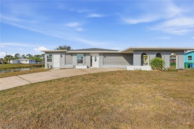 Port Charlotte Waterway Area Home For Sale in Port Charlotte Florida