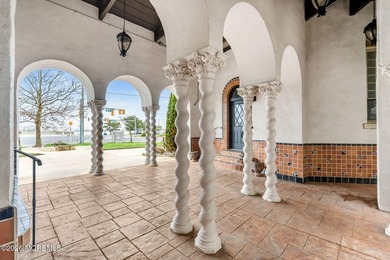 Seller will pay 1st 6 months of condo fees! This beautifully - photo 8