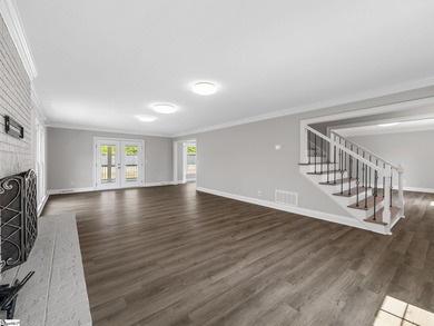 Charming 4-bedroom, 2.5-bath home in a prime Taylors location! - photo 12