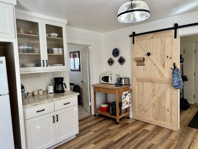 Wonderful upgraded 3 bedroom 1 bathroom home in Westwood! Step - photo 13