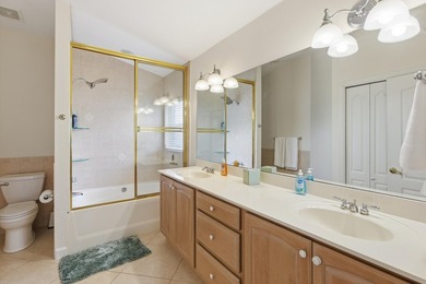 This charming 3 Bed / 2 Bath / 2 Car garage home is located in a - photo 16