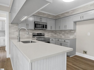 Charming 4-bedroom, 2.5-bath home in a prime Taylors location! - photo 17