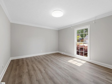 Charming 4-bedroom, 2.5-bath home in a prime Taylors location! - photo 20
