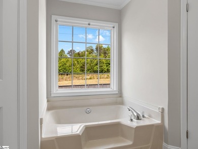 Charming 4-bedroom, 2.5-bath home in a prime Taylors location! - photo 27