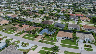 This charming 3 Bed / 2 Bath / 2 Car garage home is located in a - photo 29