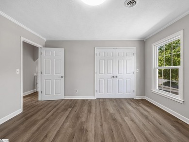 Charming 4-bedroom, 2.5-bath home in a prime Taylors location! - photo 32
