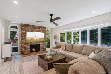Welcome to 27 Hennesey Drive, a beautifully maintaintained Ranch - photo 7