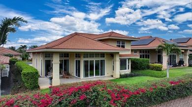 Experience true luxury in the gated community of Hokulani - photo 3