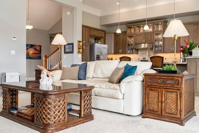 Experience true luxury in the gated community of Hokulani - photo 6