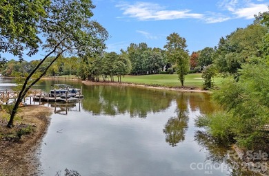 Situated on 1.3 acres in The Point's prestigious Sturbridge - photo 4