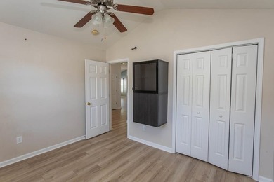 If you're searching for a stylish, updated home in Carolina - photo 10