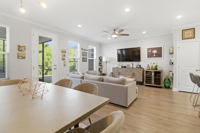 Gorgeous townhome on private pond lot less then 10 minutes to - photo 14