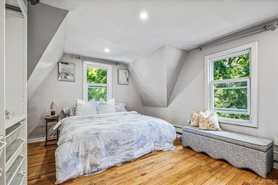 Welcome to this spacious and inviting Colonial in Freeport - photo 17