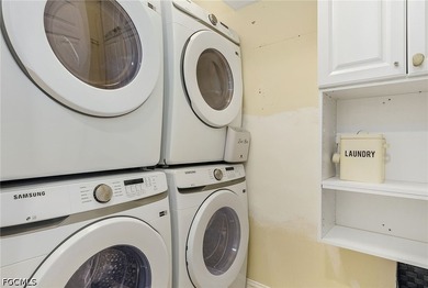 High-performing, income-producing vacation rental on one of - photo 18