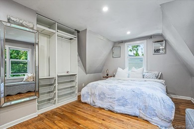 Welcome to this spacious and inviting Colonial in Freeport - photo 18