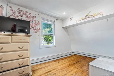 Welcome to this spacious and inviting Colonial in Freeport - photo 19
