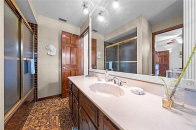Fantastic FOUR-bedroom THREE- bath pool home situated on a 0.732 - photo 21